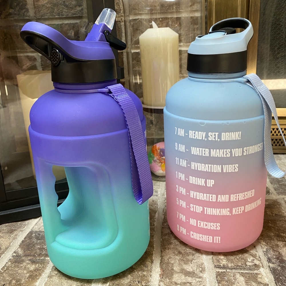 Tracking Gradient Hydration Water Bottle Set - Blue and Pink - Picture 2 of 6